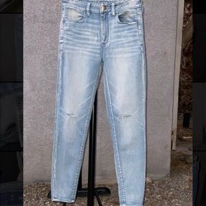 American Eagle High-Waisted Skinny Jeans